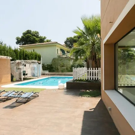 Exclusiva Casa Independiente 16 Ppl Ferienhaus Torrent (Valencia)