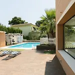 Exclusiva Casa Independiente 16 Ppl Ferienhaus Torrent (Valencia)